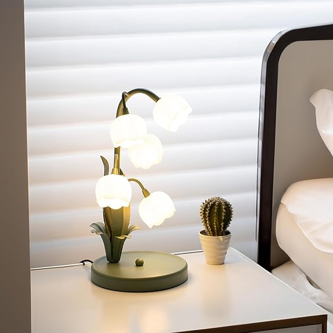 Çiçekli Vintage Lamba